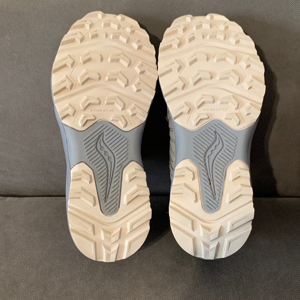 Saucony Excursion TR 17 Light Gray and Cream Trail Sneakers - Picture 4 of 4